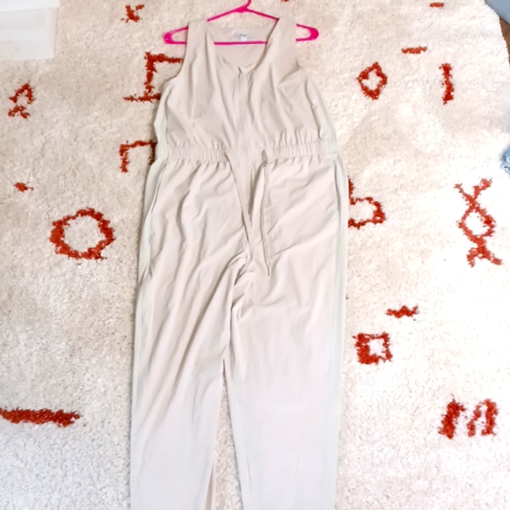 NWT- FLX- ZIP.UP ROMPER- PINK & BEIGE- 1X